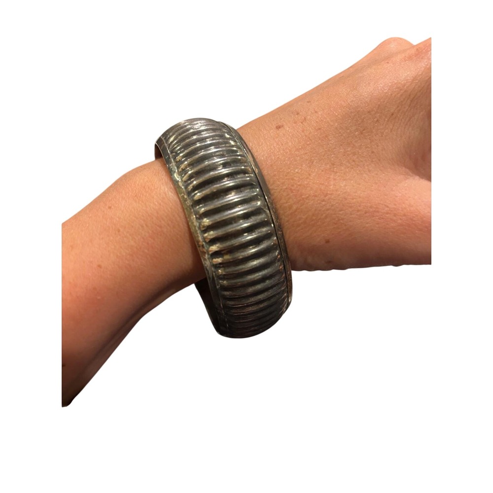 Raja Bangle Bracelet OS Silver Ribbed Vintage Deadstock Boho Statement‎ India